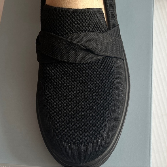 Life Stride Black Mesh Slip-On Loafers - Picture 3 of 7